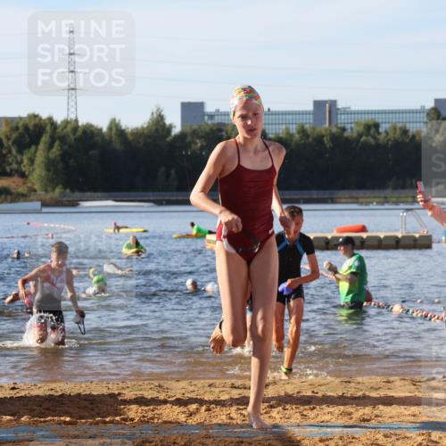 07.09.2025 - 19. Norderstedt Triathlon Luisa Fischer http://msf.ph/oto/8740432 07.09.2025 09:30:42 Schwimmen 575, 576, 577, 578, 580, 584, 589, 592, 596, 598, 599, 620, 622, 624 meine-sportfotos.de