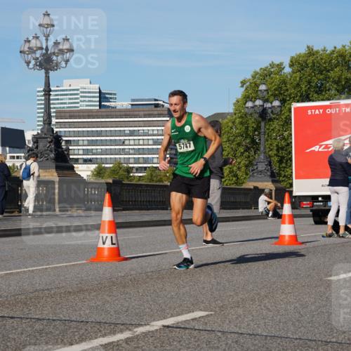 07.09.2025 - BARMER Alsterlauf Yannick Fuchs http://msf.ph/oto/8740457 07.09.2025 09:27:15 Laufen 5747 meine-sportfotos.de