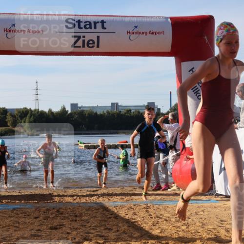 07.09.2025 - 19. Norderstedt Triathlon Luisa Fischer http://msf.ph/oto/8740471 07.09.2025 09:30:44 Schwimmen 575, 577, 578, 580, 584, 589, 592, 596, 598, 599, 620, 624 meine-sportfotos.de