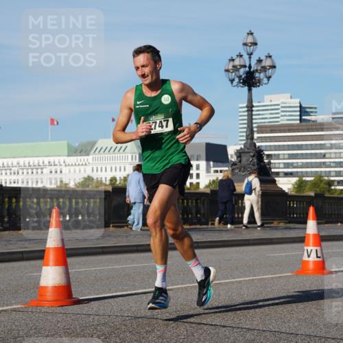 07.09.2025 - BARMER Alsterlauf Yannick Fuchs http://msf.ph/oto/8740473 07.09.2025 09:27:16 Laufen 747 meine-sportfotos.de