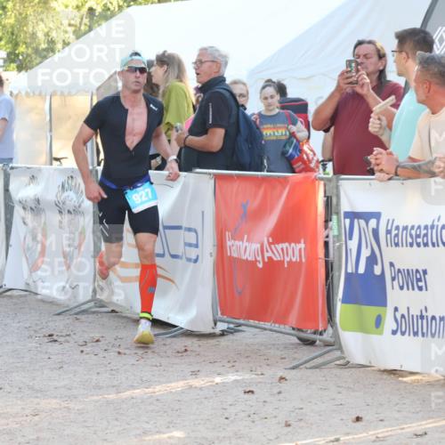 07.09.2025 - 19. Norderstedt Triathlon Luisa Fischer http://msf.ph/oto/8740503 07.09.2025 16:53:27 Ziel 927 meine-sportfotos.de