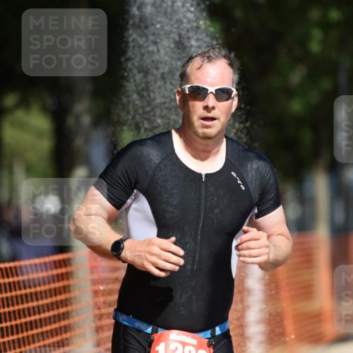 07.09.2025 - 19. Norderstedt Triathlon Michael Strokosch http://msf.ph/oto/8740515 07.09.2025 12:30:48 Laufen 822, 1280 meine-sportfotos.de