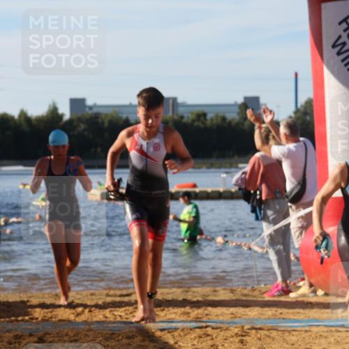07.09.2025 - 19. Norderstedt Triathlon Luisa Fischer http://msf.ph/oto/8740519 07.09.2025 09:30:47 Schwimmen 575, 577, 578, 580, 584, 592, 596, 598, 602, 620, 621, 624 meine-sportfotos.de