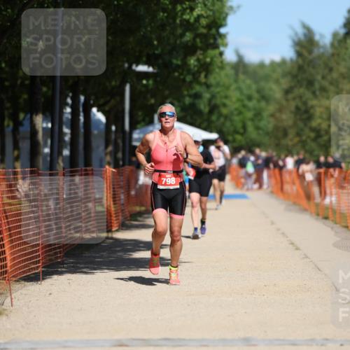 07.09.2025 - 19. Norderstedt Triathlon Michael Strokosch http://msf.ph/oto/8740617 07.09.2025 13:07:01 Laufen 798 meine-sportfotos.de