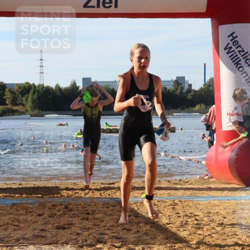 07.09.2025 - 19. Norderstedt Triathlon Luisa Fischer http://msf.ph/oto/8740631 07.09.2025 09:30:57 Schwimmen 564, 578, 596, 597, 602, 616, 621, 624 meine-sportfotos.de