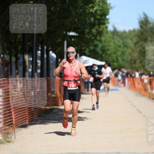 07.09.2025 - 19. Norderstedt Triathlon Michael Strokosch http://msf.ph/oto/8740647 07.09.2025 13:07:02 Laufen 183, 798 meine-sportfotos.de