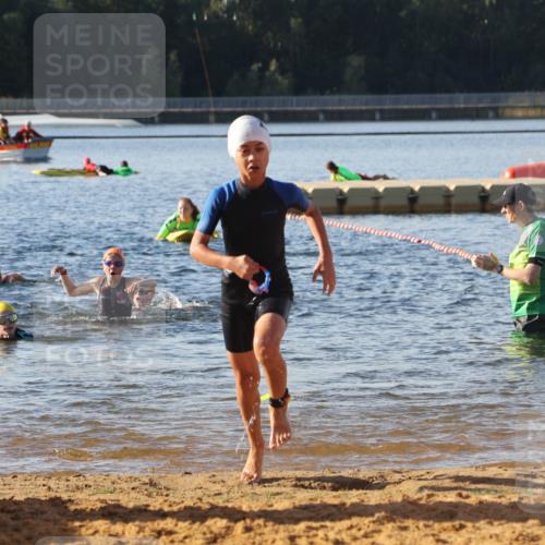 07.09.2025 - 19. Norderstedt Triathlon Luisa Fischer http://msf.ph/oto/8740664 07.09.2025 09:31:01 Schwimmen 564, 597, 602, 616, 621 meine-sportfotos.de