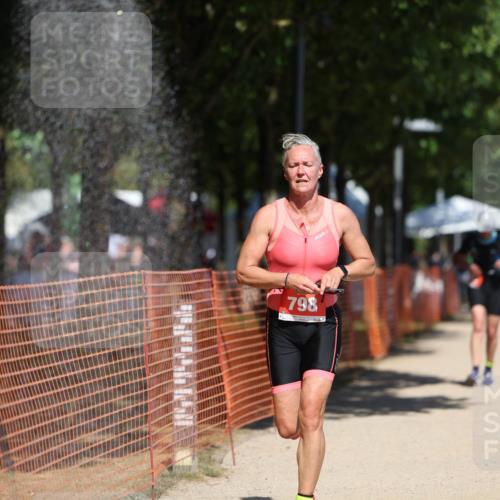 07.09.2025 - 19. Norderstedt Triathlon Michael Strokosch http://msf.ph/oto/8740697 07.09.2025 13:07:03 Laufen 183, 798 meine-sportfotos.de