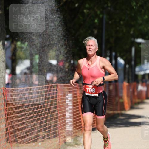 07.09.2025 - 19. Norderstedt Triathlon Michael Strokosch http://msf.ph/oto/8740710 07.09.2025 13:07:04 Laufen 183, 798 meine-sportfotos.de