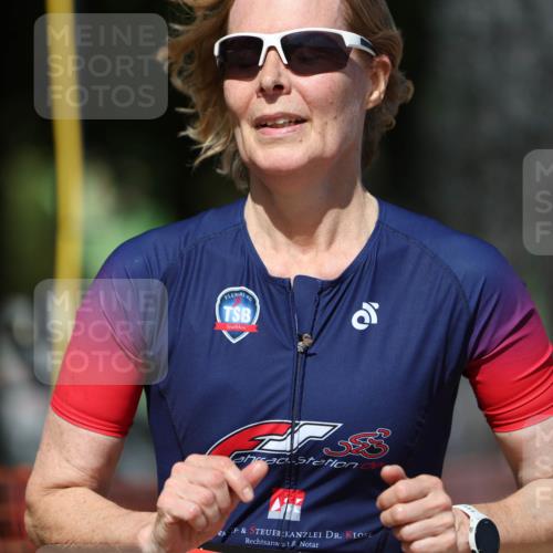 07.09.2025 - 19. Norderstedt Triathlon Michael Strokosch http://msf.ph/oto/8740715 07.09.2025 13:49:31 Laufen 855 meine-sportfotos.de