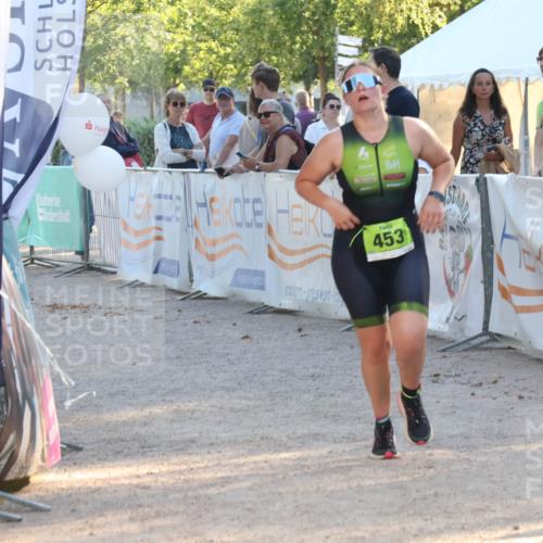 07.09.2025 - 19. Norderstedt Triathlon Luisa Fischer http://msf.ph/oto/8740729 07.09.2025 16:54:39 Ziel 453, 1104 meine-sportfotos.de