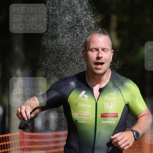 07.09.2025 - 19. Norderstedt Triathlon Michael Strokosch http://msf.ph/oto/8740731 07.09.2025 11:52:34 Laufen 1167, 1227, 1377 meine-sportfotos.de