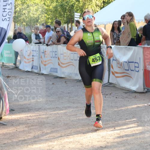 07.09.2025 - 19. Norderstedt Triathlon Luisa Fischer http://msf.ph/oto/8740744 07.09.2025 16:54:40 Ziel 453 meine-sportfotos.de