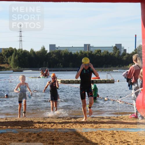 07.09.2025 - 19. Norderstedt Triathlon Luisa Fischer http://msf.ph/oto/8740781 07.09.2025 09:31:11 Schwimmen 555, 564, 608, 610 meine-sportfotos.de