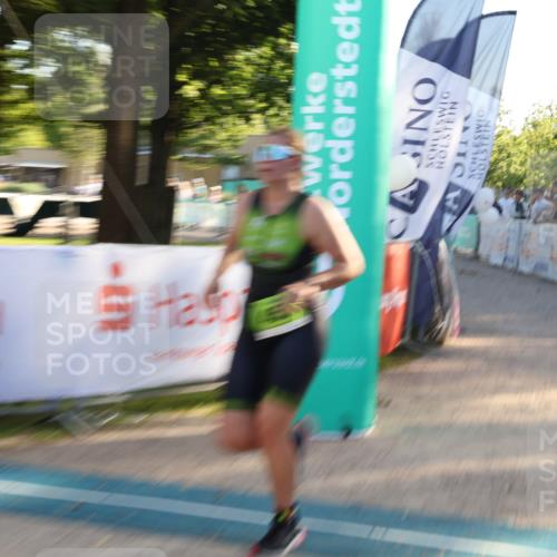 07.09.2025 - 19. Norderstedt Triathlon Luisa Fischer http://msf.ph/oto/8740788 07.09.2025 16:54:43 Ziel 453 meine-sportfotos.de