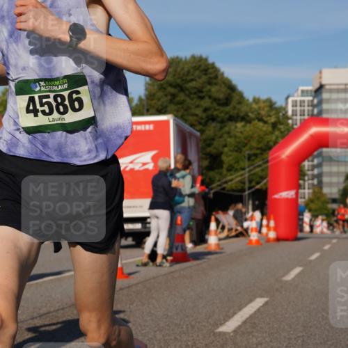 07.09.2025 - BARMER Alsterlauf Yannick Fuchs http://msf.ph/oto/8740795 07.09.2025 09:27:39 Laufen 14, 36, 4586, 1, 4 meine-sportfotos.de