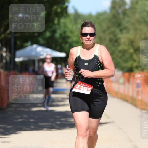 07.09.2025 - 19. Norderstedt Triathlon Michael Strokosch http://msf.ph/oto/8740796 07.09.2025 13:49:44 Laufen 332, 1304, 1353 meine-sportfotos.de