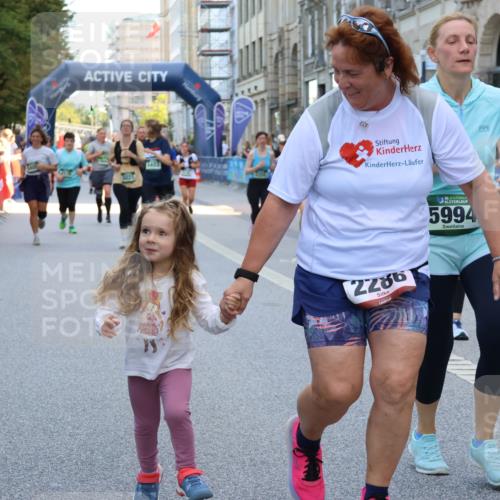 07.09.2025 - BARMER Alsterlauf Strokosch-Dieckow http://msf.ph/oto/8740855 07.09.2025 10:18:27 Ziel 2063, 2099, 2267, 2554, 2625, 3084, 3092, 3143, 3499, 3848, 3849, 4071, 4477, 4780, 4869, 8063 meine-sportfotos.de