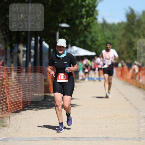 07.09.2025 - 19. Norderstedt Triathlon Michael Strokosch http://msf.ph/oto/8740874 07.09.2025 13:07:09 Laufen 183, 187 meine-sportfotos.de