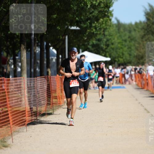 07.09.2025 - 19. Norderstedt Triathlon Michael Strokosch http://msf.ph/oto/8740889 07.09.2025 12:31:15 Laufen 215, 237 meine-sportfotos.de