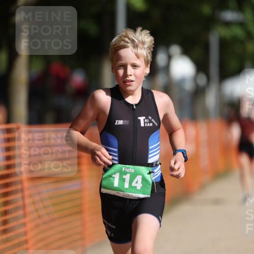 07.09.2025 - 19. Norderstedt Triathlon Michael Strokosch http://msf.ph/oto/8740904 07.09.2025 10:56:08 Laufen 109, 114, 682 meine-sportfotos.de
