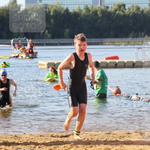 07.09.2025 - 19. Norderstedt Triathlon Luisa Fischer http://msf.ph/oto/8740924 07.09.2025 09:31:20 Schwimmen 555, 571, 574, 579, 608, 610, 632 meine-sportfotos.de