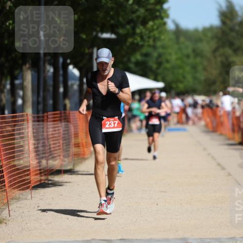 07.09.2025 - 19. Norderstedt Triathlon Michael Strokosch http://msf.ph/oto/8740929 07.09.2025 12:31:17 Laufen 215, 237, 1361 meine-sportfotos.de