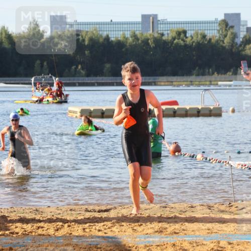 07.09.2025 - 19. Norderstedt Triathlon Luisa Fischer http://msf.ph/oto/8740933 07.09.2025 09:31:20 Schwimmen 555, 571, 574, 579, 608, 610, 632 meine-sportfotos.de