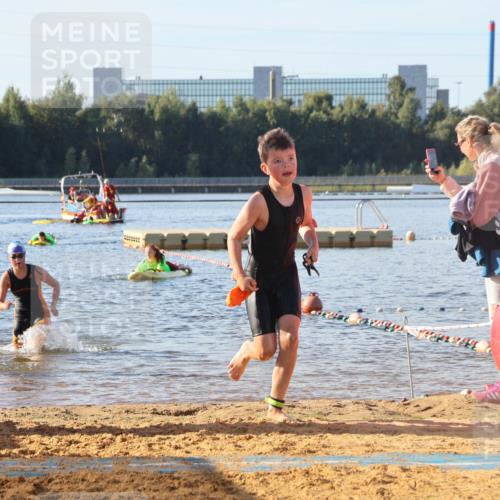 07.09.2025 - 19. Norderstedt Triathlon Luisa Fischer http://msf.ph/oto/8740939 07.09.2025 09:31:21 Schwimmen 555, 571, 574, 579, 608, 610, 632 meine-sportfotos.de