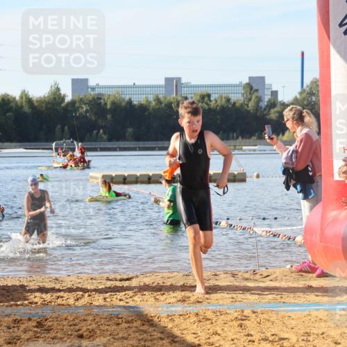 07.09.2025 - 19. Norderstedt Triathlon Luisa Fischer http://msf.ph/oto/8740943 07.09.2025 09:31:21 Schwimmen 555, 571, 574, 579, 608, 610, 632 meine-sportfotos.de