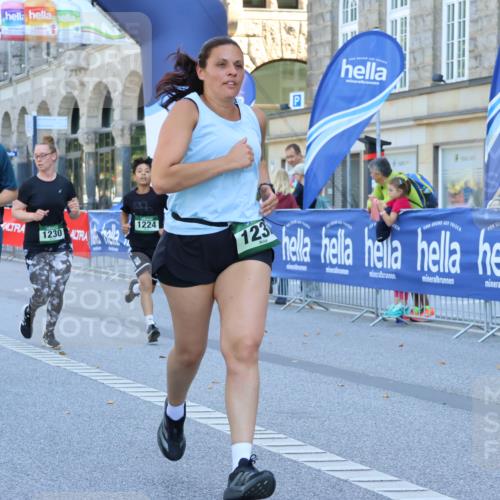 07.09.2025 - BARMER Alsterlauf Strokosch-Dieckow http://msf.ph/oto/8741010 07.09.2025 11:42:17 Ziel 1005, 1060, 1074, 1075, 1109, 1124, 1190, 1227, 1228, 1229, 2926, 2927, 8196, 8320, 8430, 8473 meine-sportfotos.de