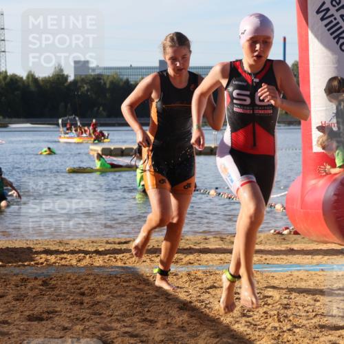 07.09.2025 - 19. Norderstedt Triathlon Luisa Fischer http://msf.ph/oto/8741019 07.09.2025 09:31:27 Schwimmen 571, 574, 579, 581, 632 meine-sportfotos.de