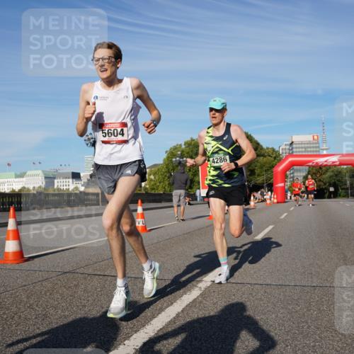 07.09.2025 - BARMER Alsterlauf Yannick Fuchs http://msf.ph/oto/8741024 07.09.2025 09:27:47 Laufen 5604, 4286 meine-sportfotos.de