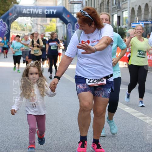 07.09.2025 - BARMER Alsterlauf Strokosch-Dieckow http://msf.ph/oto/8741036 07.09.2025 10:18:26 Ziel 2063, 2099, 2267, 2554, 2625, 3084, 3092, 3143, 3499, 4071, 4477, 4780, 4869, 8063 meine-sportfotos.de