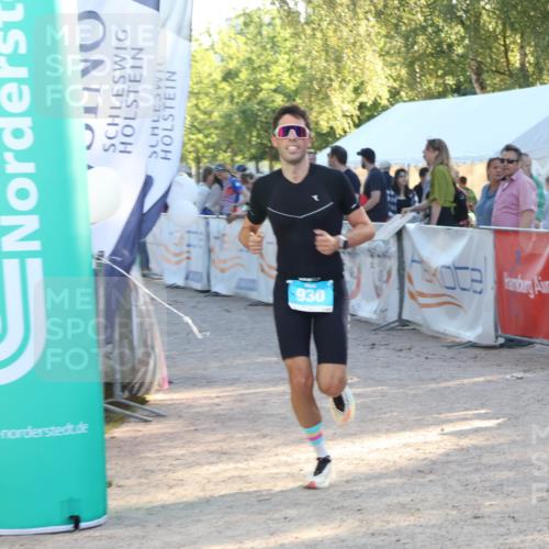 07.09.2025 - 19. Norderstedt Triathlon Luisa Fischer http://msf.ph/oto/8741070 07.09.2025 16:56:13 Ziel 930 meine-sportfotos.de