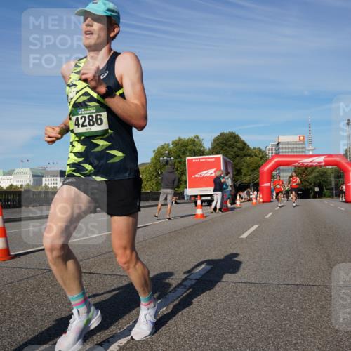07.09.2025 - BARMER Alsterlauf Yannick Fuchs http://msf.ph/oto/8741071 07.09.2025 09:27:47 Laufen 4286 meine-sportfotos.de