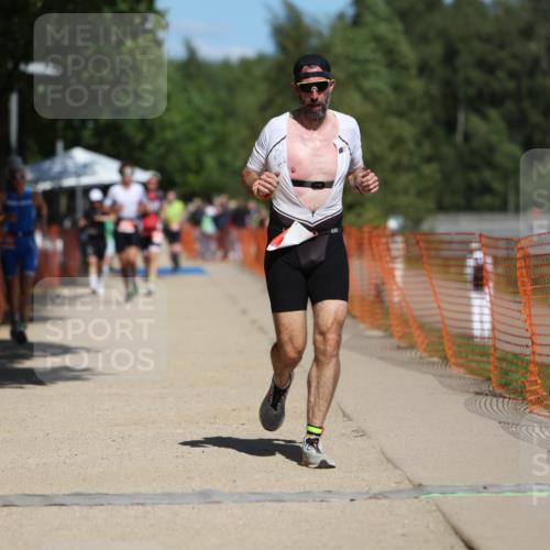 07.09.2025 - 19. Norderstedt Triathlon Michael Strokosch http://msf.ph/oto/8741072 07.09.2025 13:07:13 Laufen 183, 187, 1248 meine-sportfotos.de