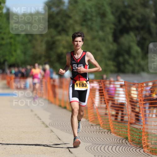 07.09.2025 - 19. Norderstedt Triathlon Michael Strokosch http://msf.ph/oto/8741073 07.09.2025 11:53:02 Laufen 1183 meine-sportfotos.de