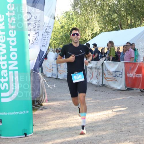 07.09.2025 - 19. Norderstedt Triathlon Luisa Fischer http://msf.ph/oto/8741082 07.09.2025 16:56:13 Ziel 930 meine-sportfotos.de