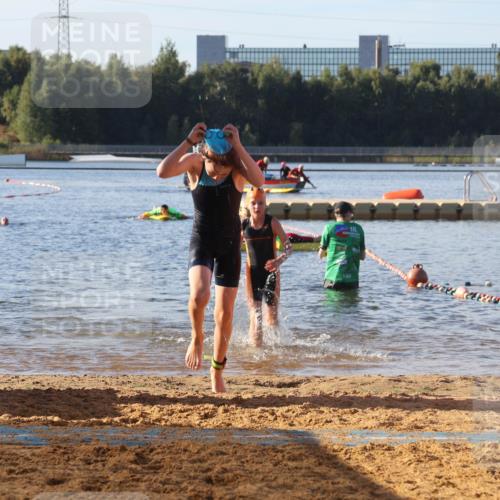 07.09.2025 - 19. Norderstedt Triathlon Luisa Fischer http://msf.ph/oto/8741089 07.09.2025 09:31:38 Schwimmen 560, 579, 581, 626, 632 meine-sportfotos.de