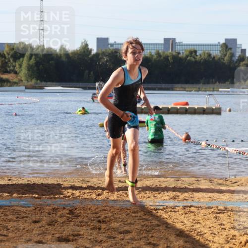 07.09.2025 - 19. Norderstedt Triathlon Luisa Fischer http://msf.ph/oto/8741104 07.09.2025 09:31:39 Schwimmen 560, 581, 626 meine-sportfotos.de