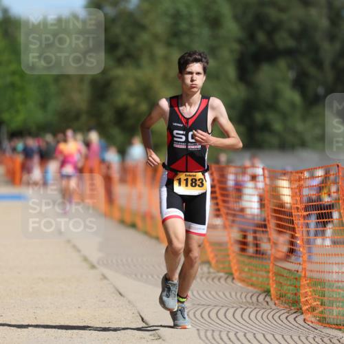 07.09.2025 - 19. Norderstedt Triathlon Michael Strokosch http://msf.ph/oto/8741108 07.09.2025 11:53:03 Laufen 1183 meine-sportfotos.de