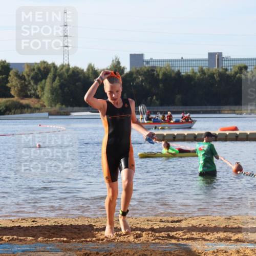 07.09.2025 - 19. Norderstedt Triathlon Luisa Fischer http://msf.ph/oto/8741145 07.09.2025 09:31:42 Schwimmen 560, 581, 626 meine-sportfotos.de