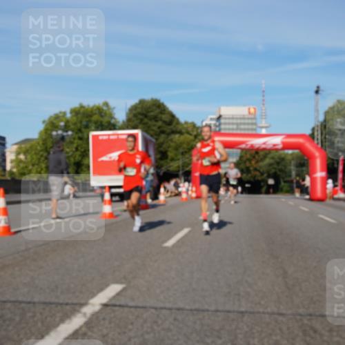 07.09.2025 - BARMER Alsterlauf Yannick Fuchs http://msf.ph/oto/8741157 07.09.2025 09:27:50 Laufen  meine-sportfotos.de