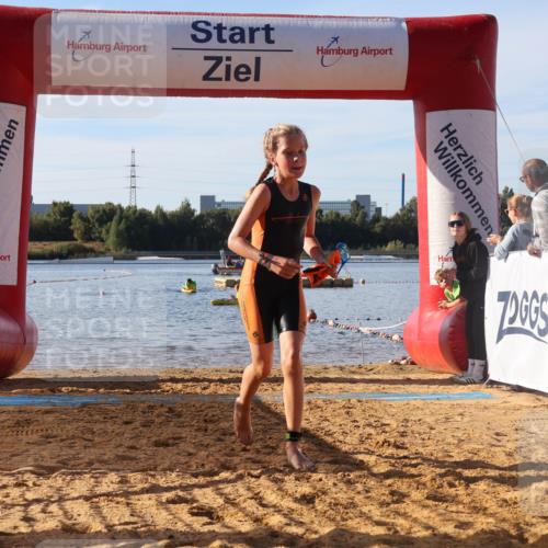 07.09.2025 - 19. Norderstedt Triathlon Luisa Fischer http://msf.ph/oto/8741173 07.09.2025 09:31:44 Schwimmen 560, 581, 626 meine-sportfotos.de