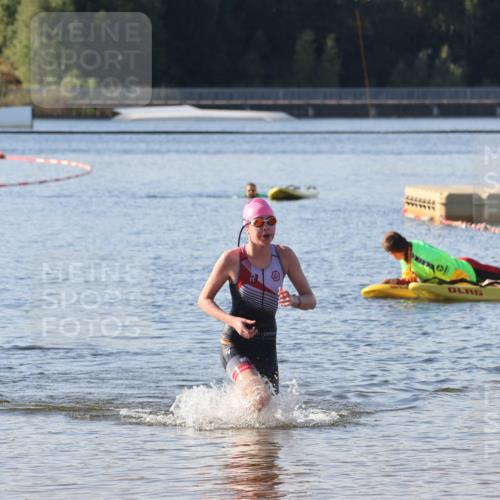 07.09.2025 - 19. Norderstedt Triathlon Luisa Fischer http://msf.ph/oto/8741189 07.09.2025 09:32:35 Schwimmen 628 meine-sportfotos.de