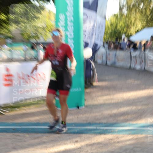07.09.2025 - 19. Norderstedt Triathlon Luisa Fischer http://msf.ph/oto/8741202 07.09.2025 16:56:41 Ziel 1066 meine-sportfotos.de