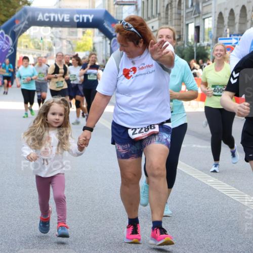 07.09.2025 - BARMER Alsterlauf Strokosch-Dieckow http://msf.ph/oto/8741217 07.09.2025 10:18:26 Ziel 2063, 2099, 2267, 2554, 2625, 3084, 3092, 3143, 3499, 4071, 4477, 4780, 4869, 8063 meine-sportfotos.de