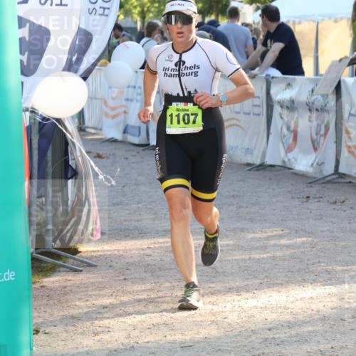 07.09.2025 - 19. Norderstedt Triathlon Luisa Fischer http://msf.ph/oto/8741226 07.09.2025 16:56:50 Ziel 1107 meine-sportfotos.de