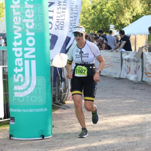07.09.2025 - 19. Norderstedt Triathlon Luisa Fischer http://msf.ph/oto/8741233 07.09.2025 16:56:51 Ziel 1107 meine-sportfotos.de